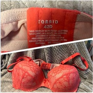 Coral torrid push up bra 42D